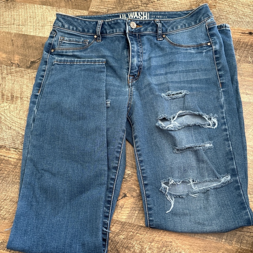 Rewash Distressed Ankle Jeans in Blue